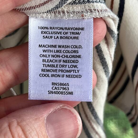 Something Navy Women's Striped Button Down Blouse Oversized Cuffs Size XS. - Picture 9 of 9